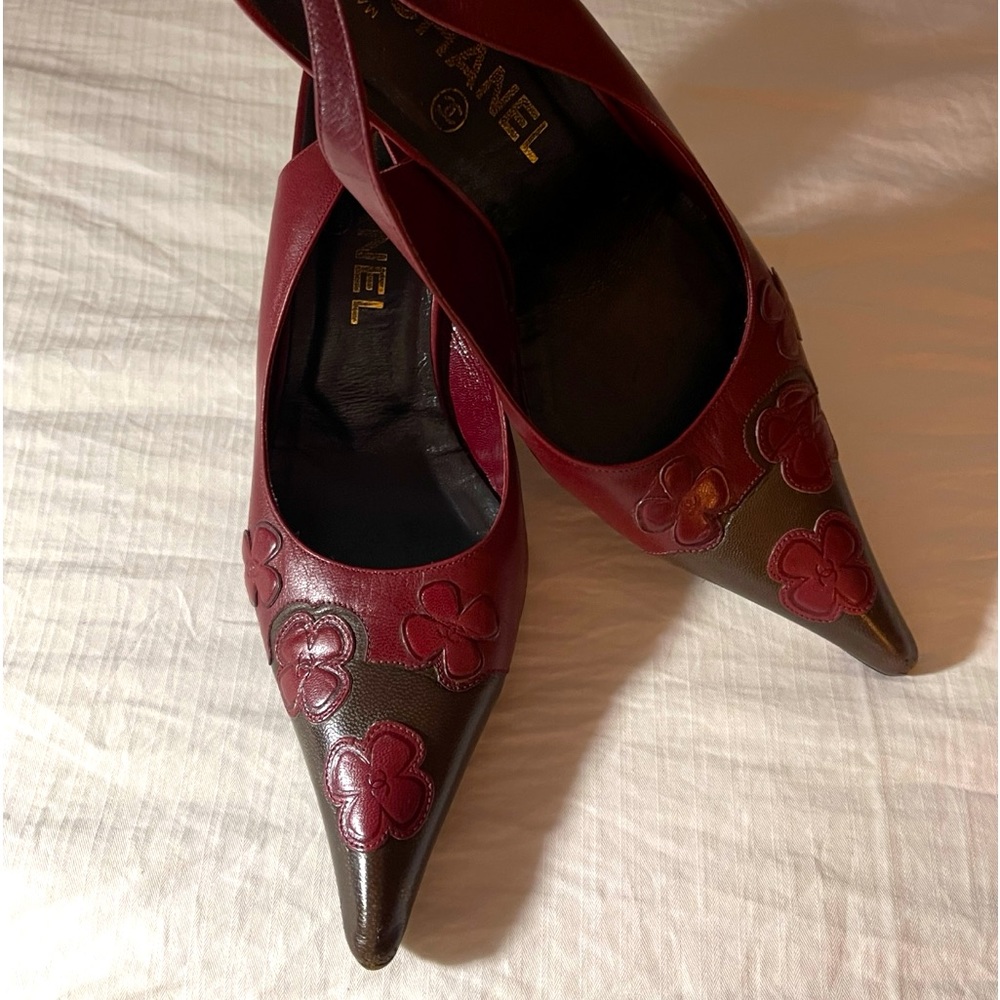 CHANEL Gorgeous Leather Slingback Heels
